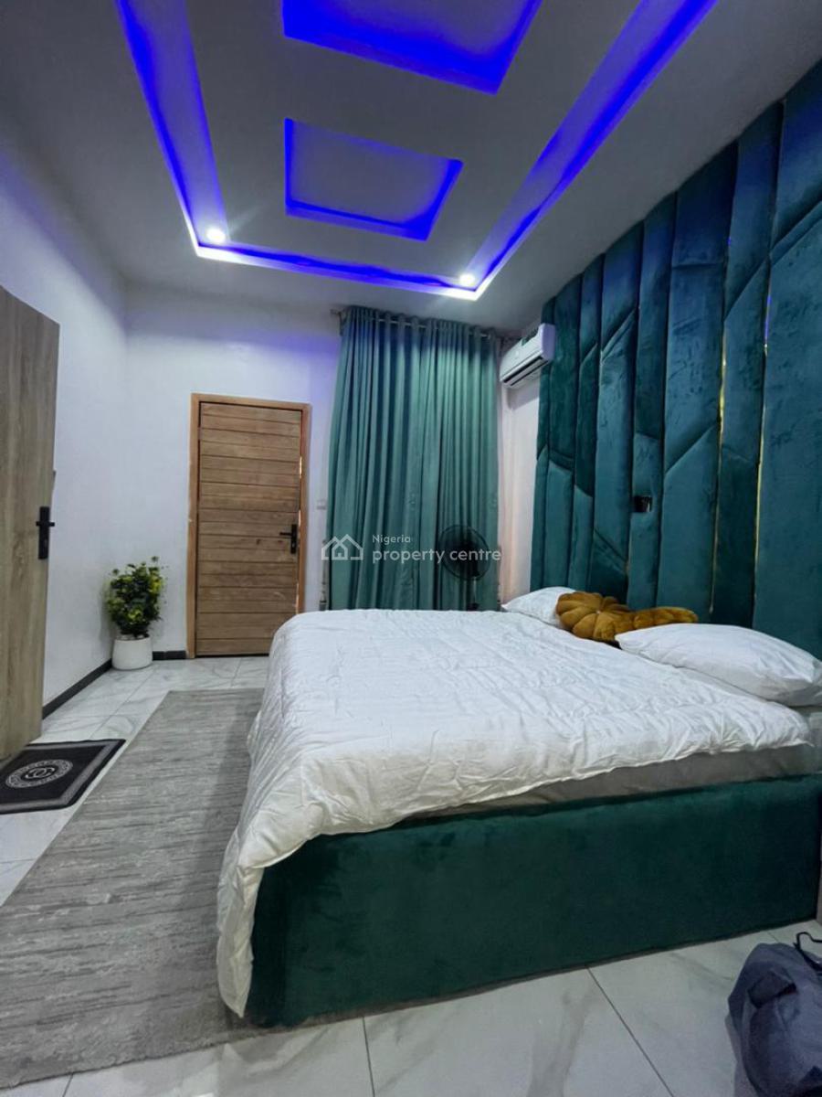 Cozy 2 Bedroom Duplex with Ps5, Ikota, Lekki, Lagos, Terraced Duplex Short Let