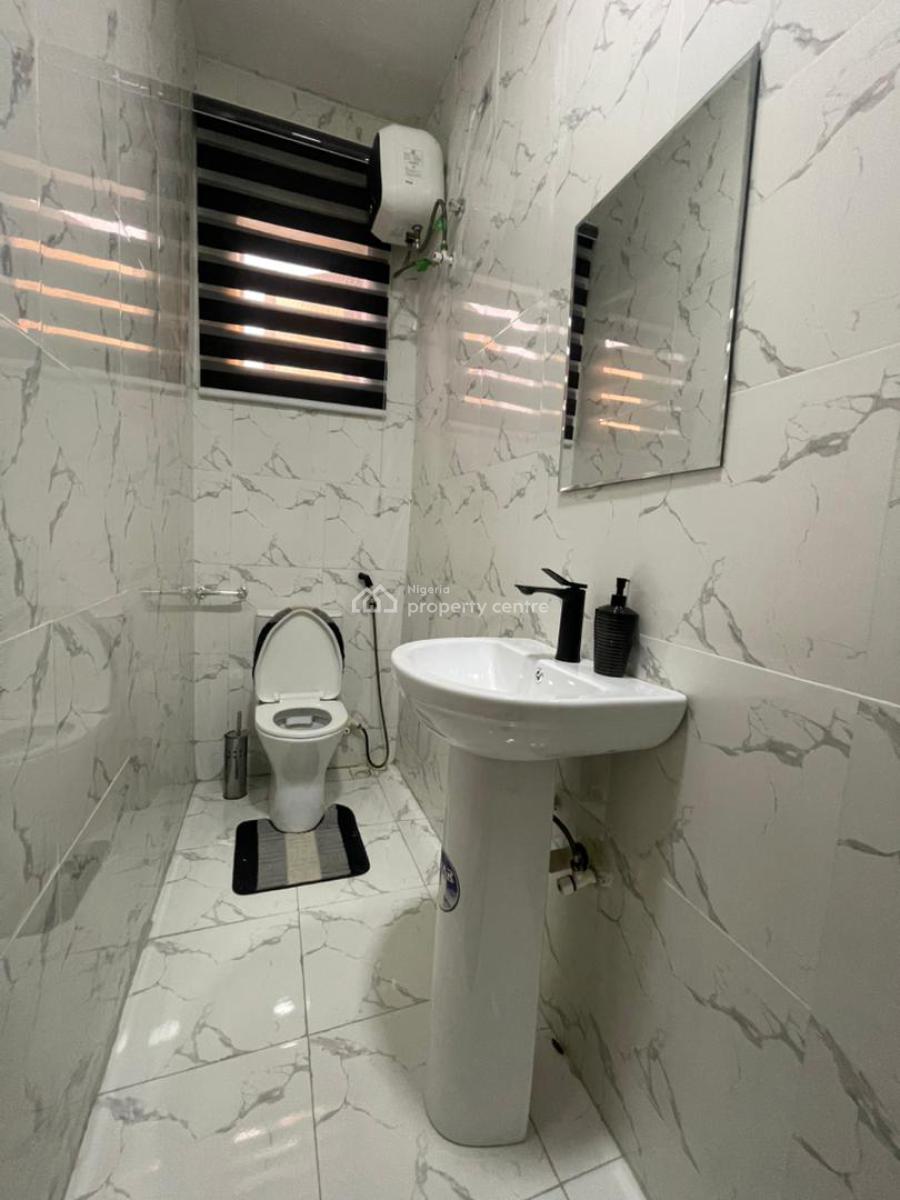 Cozy 2 Bedroom Duplex with Ps5, Ikota, Lekki, Lagos, Terraced Duplex Short Let