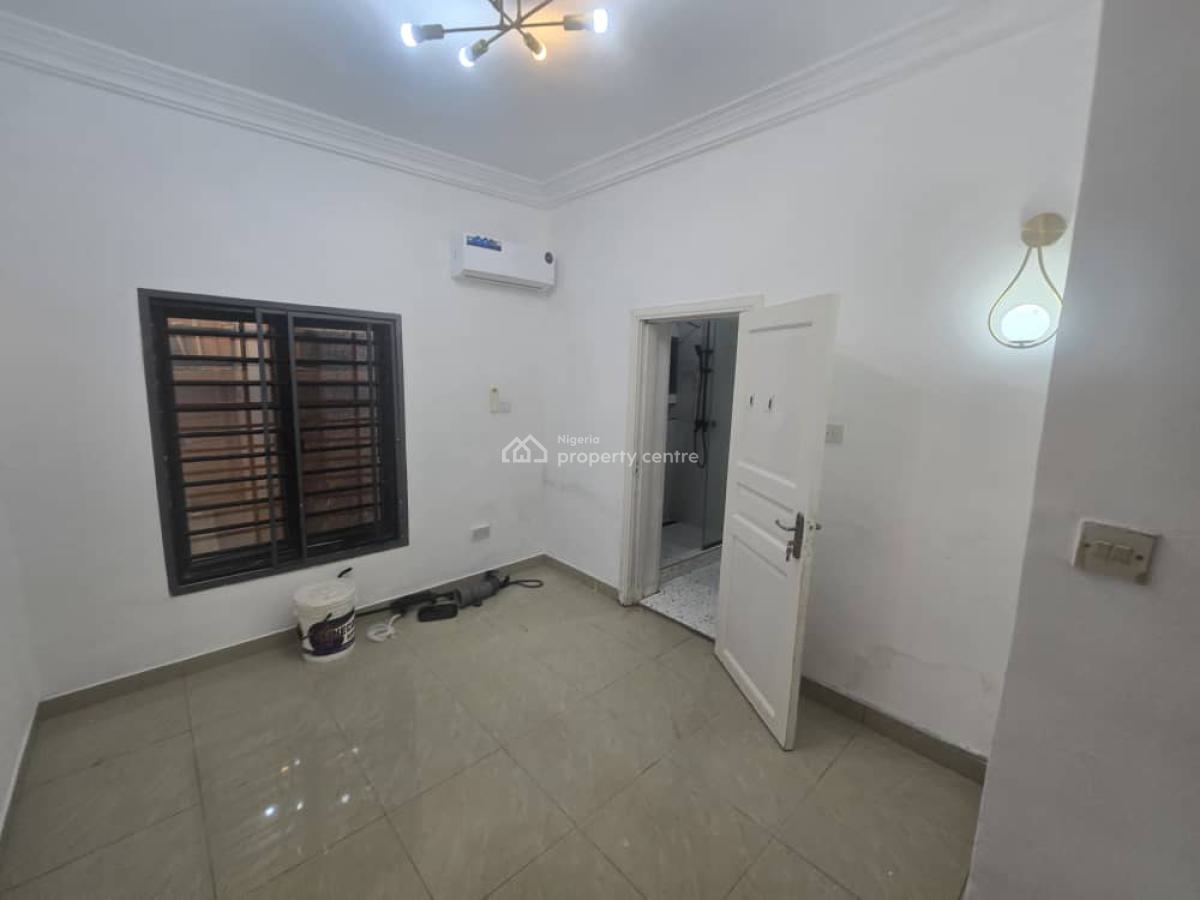 Newly Renovated Self Service 2-bedroom Flat Apartment Plus Bq  All Roo, Lekki Phase 1, Lekki, Lagos, Flat / Apartment for Rent