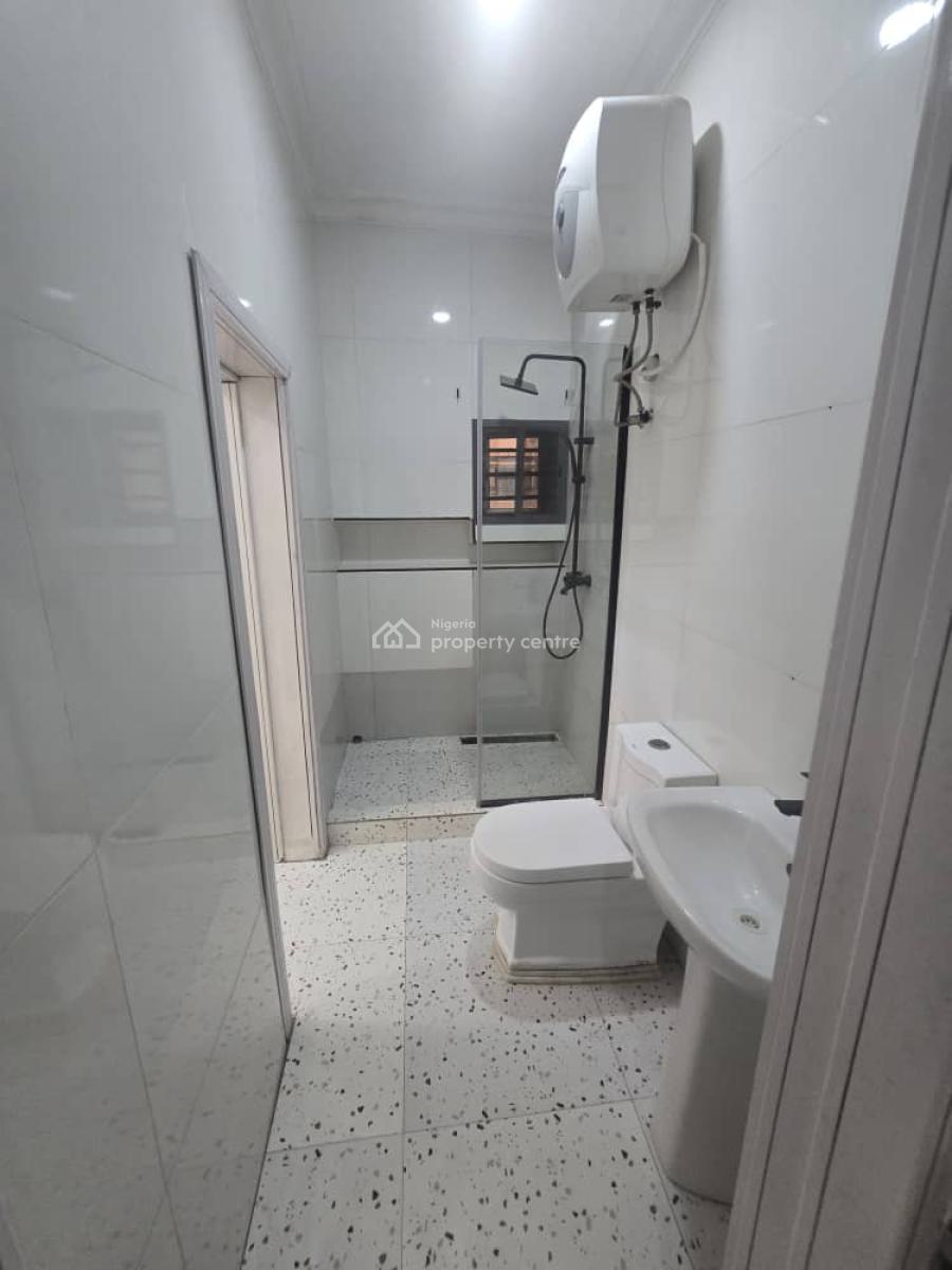 Newly Renovated Self Service 2-bedroom Flat Apartment Plus Bq  All Roo, Lekki Phase 1, Lekki, Lagos, Flat / Apartment for Rent