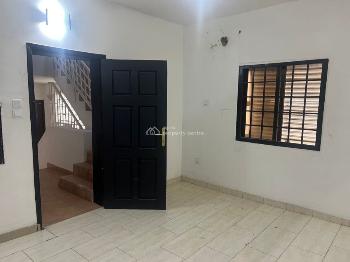 2 Bedroom Lovely Apartment, Lekki Phase 1, Lekki, Lagos, Flat / Apartment for Rent