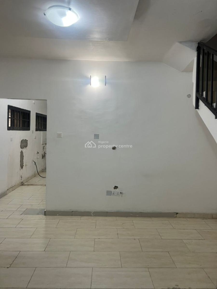 2 Bedroom Lovely Apartment, Lekki Phase 1, Lekki, Lagos, Flat / Apartment for Rent