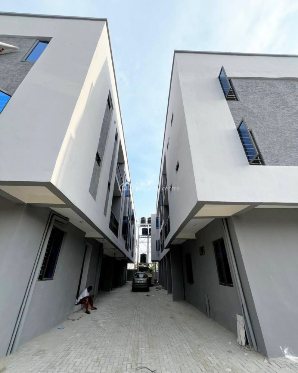 2 Bedroom Apartment, Igbo Efon, Lekki, Lagos, Flat / Apartment for Sale