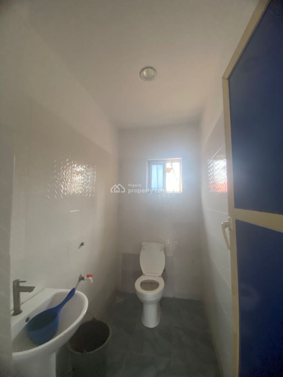 Well Finished 3 Bedroom Flat, Therra Zone, Sangotedo, Ajah, Lagos, Flat / Apartment for Rent