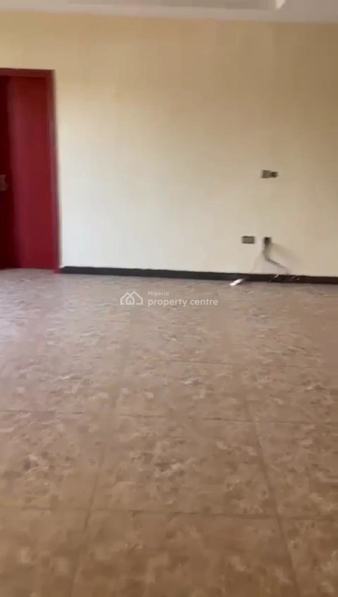 Very Clean 3 Bedroom Flat, Gaduwa, Abuja, Flat / Apartment for Rent