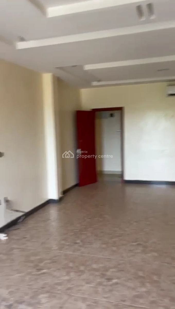 Very Clean 3 Bedroom Flat, Gaduwa, Abuja, Flat / Apartment for Rent