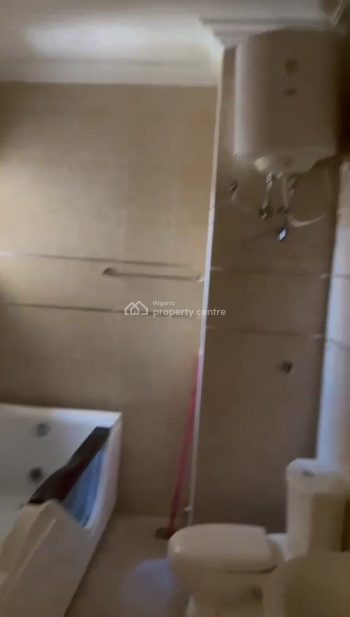 Very Clean 3 Bedroom Flat, Gaduwa, Abuja, Flat / Apartment for Rent