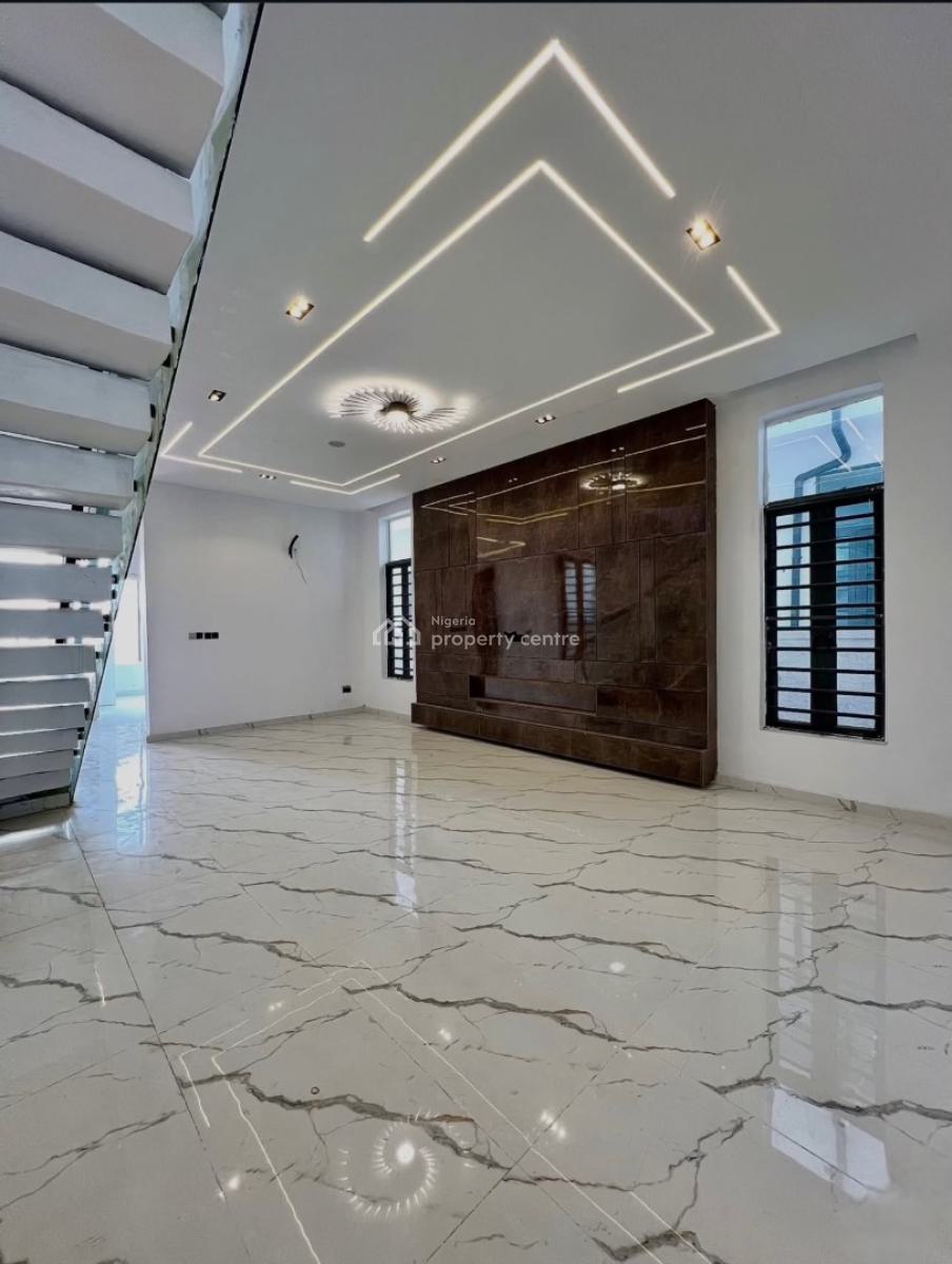5 Bedroom Detached Duplex with a Pool and Bq, Lekki, Lagos, Detached Duplex for Sale