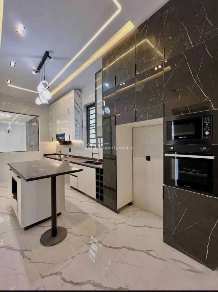 5 Bedroom Detached Duplex with a Pool and Bq, Lekki, Lagos, Detached Duplex for Sale