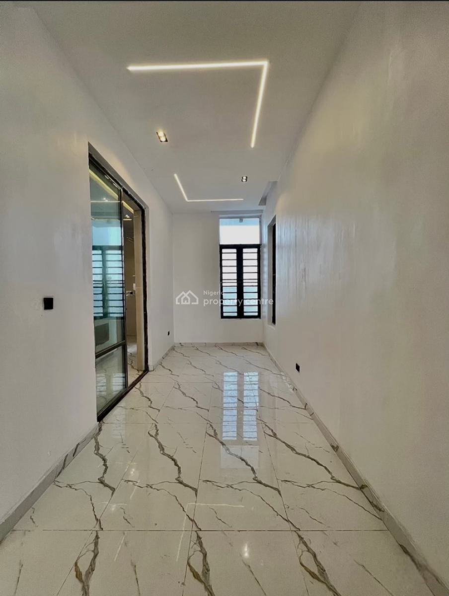5 Bedroom Detached Duplex with a Pool and Bq, Lekki, Lagos, Detached Duplex for Sale