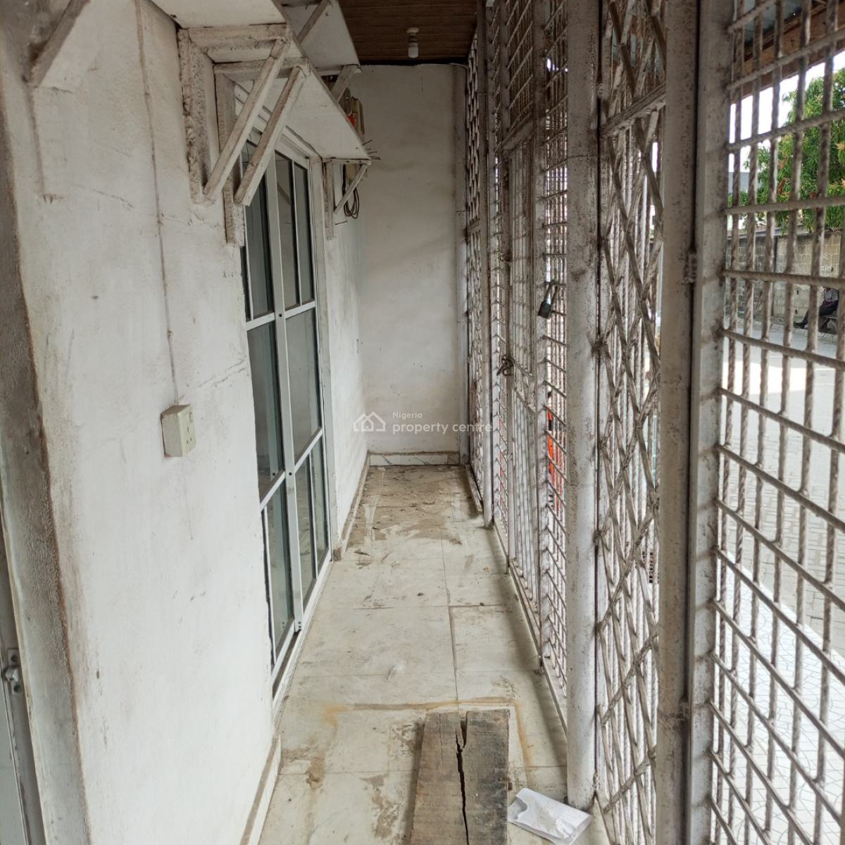 Mini Mart Supermarket, Seaside Estate, Badore, Ajah, Lagos, Shop for Rent