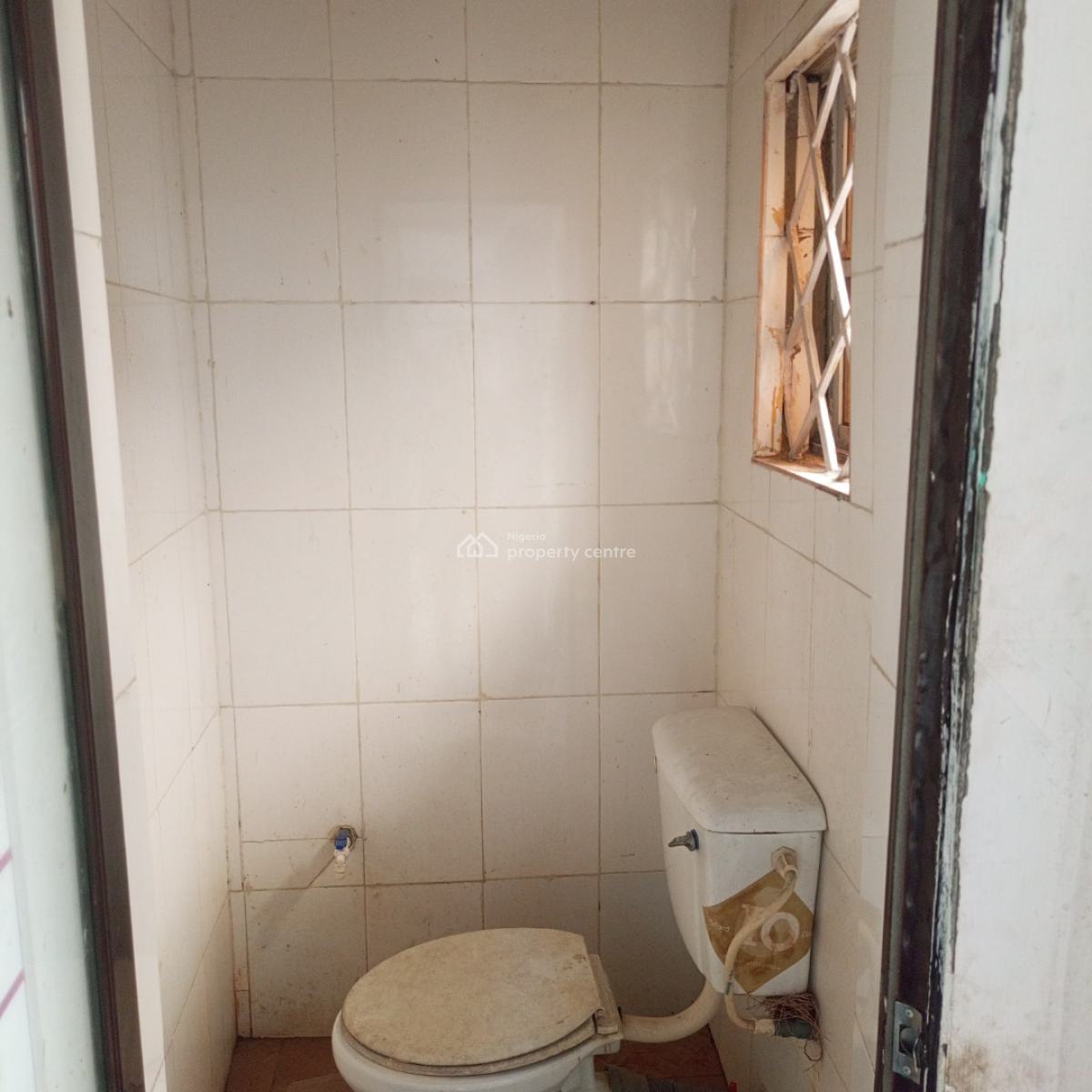 Mini Mart Supermarket, Seaside Estate, Badore, Ajah, Lagos, Shop for Rent