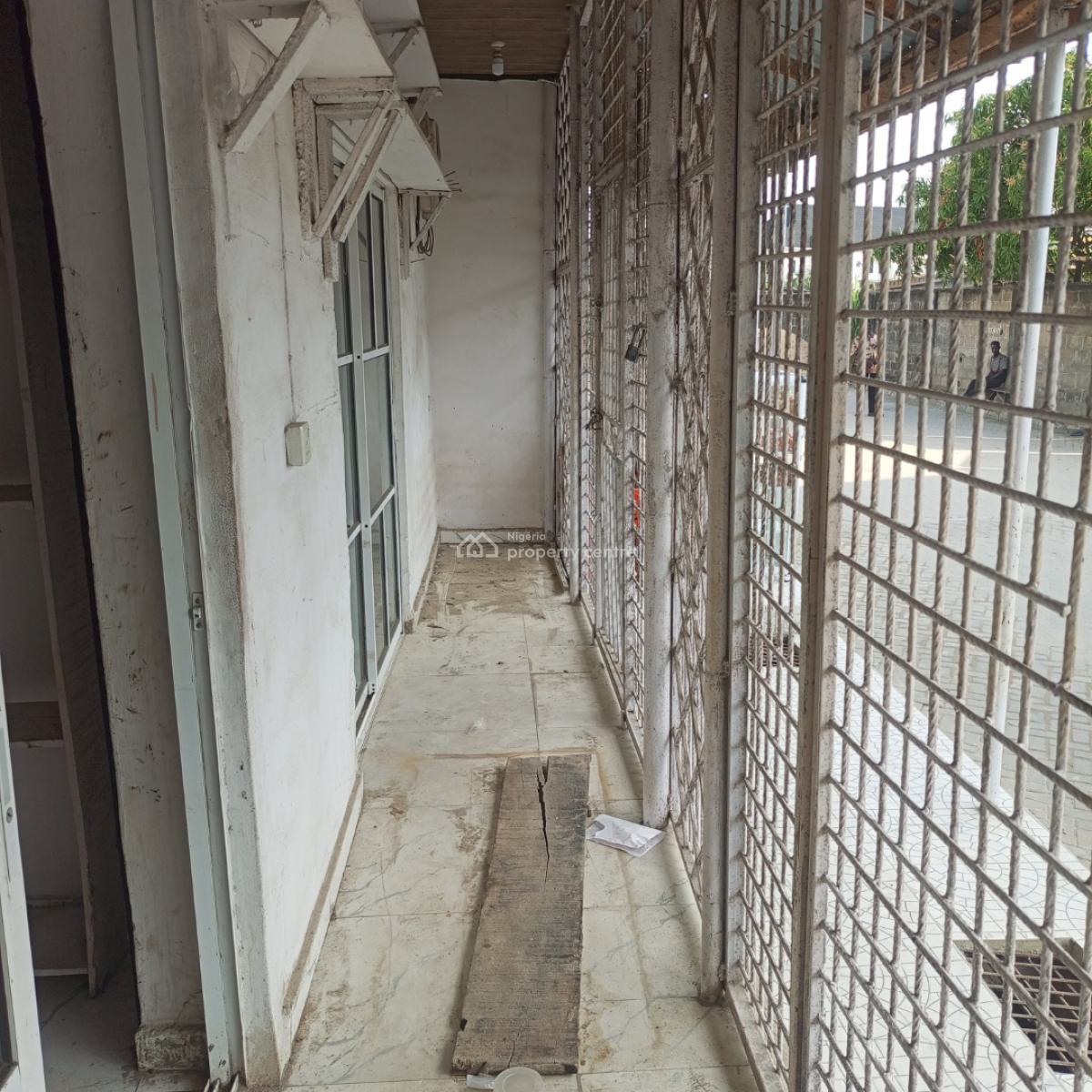 Mini Mart Supermarket, Seaside Estate, Badore, Ajah, Lagos, Shop for Rent