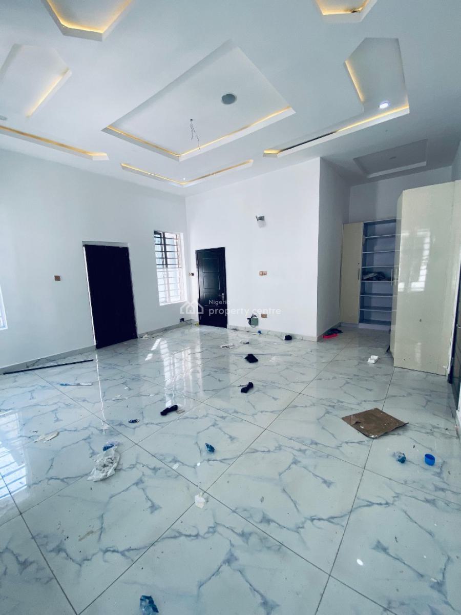 Masters Bedroom, Orchid Road, Lekki Expressway, Lekki, Lagos, Flat / Apartment for Rent
