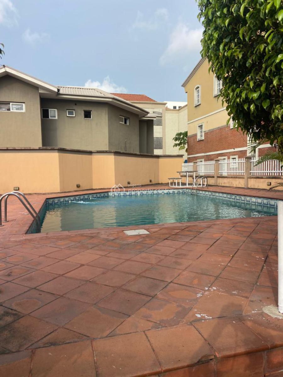 Serviced Unfurnished Three (3) Bedroom Terrace with 2 Large Room Boys, Ikoyi, Lagos, Terraced Duplex for Rent