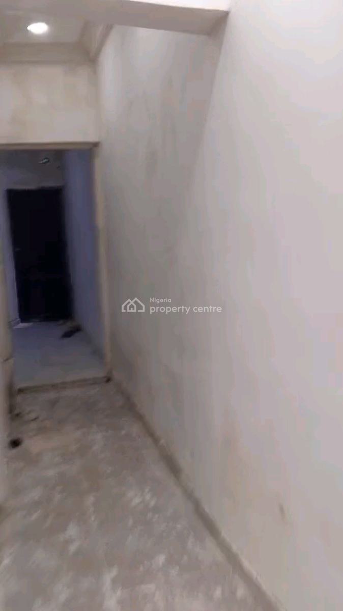 Standard  Mini Flat with  Pop, Car Park, and Kitchen Cabinet, Onike, Yaba, Lagos, Mini Flat (room and Parlour) for Rent