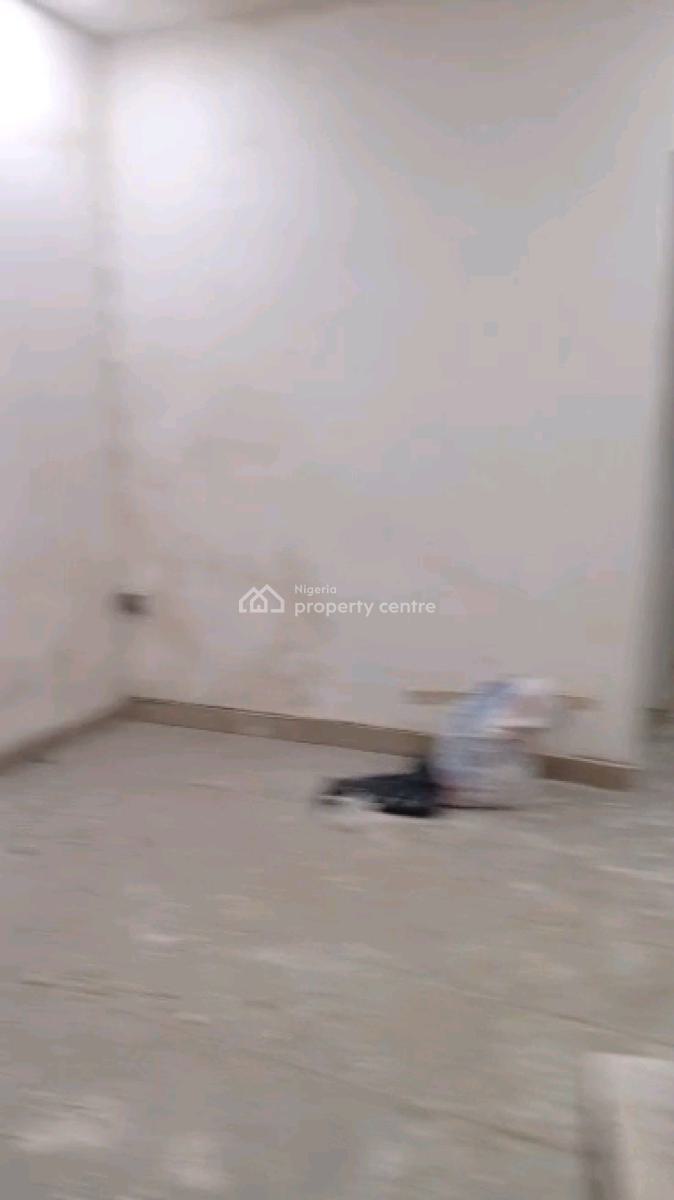 Standard  Mini Flat with  Pop, Car Park, and Kitchen Cabinet, Onike, Yaba, Lagos, Mini Flat (room and Parlour) for Rent