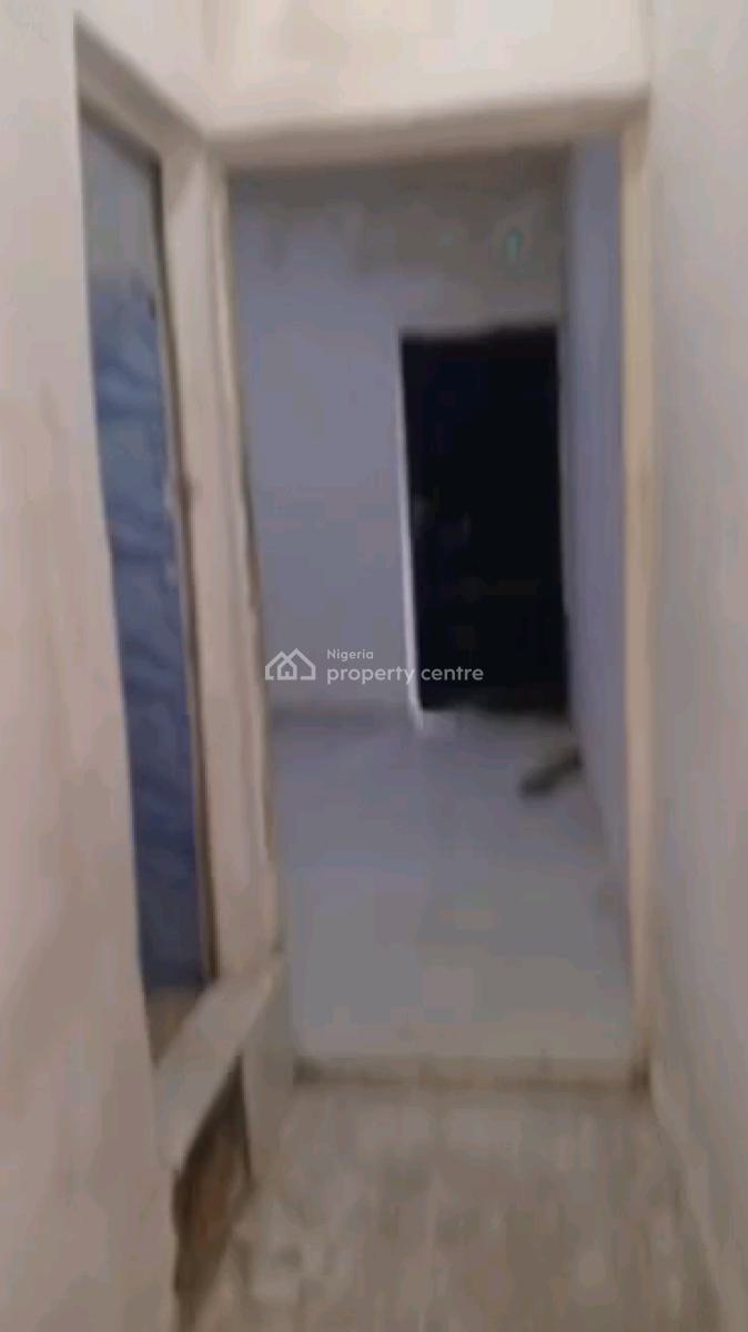 Standard  Mini Flat with  Pop, Car Park, and Kitchen Cabinet, Onike, Yaba, Lagos, Mini Flat (room and Parlour) for Rent