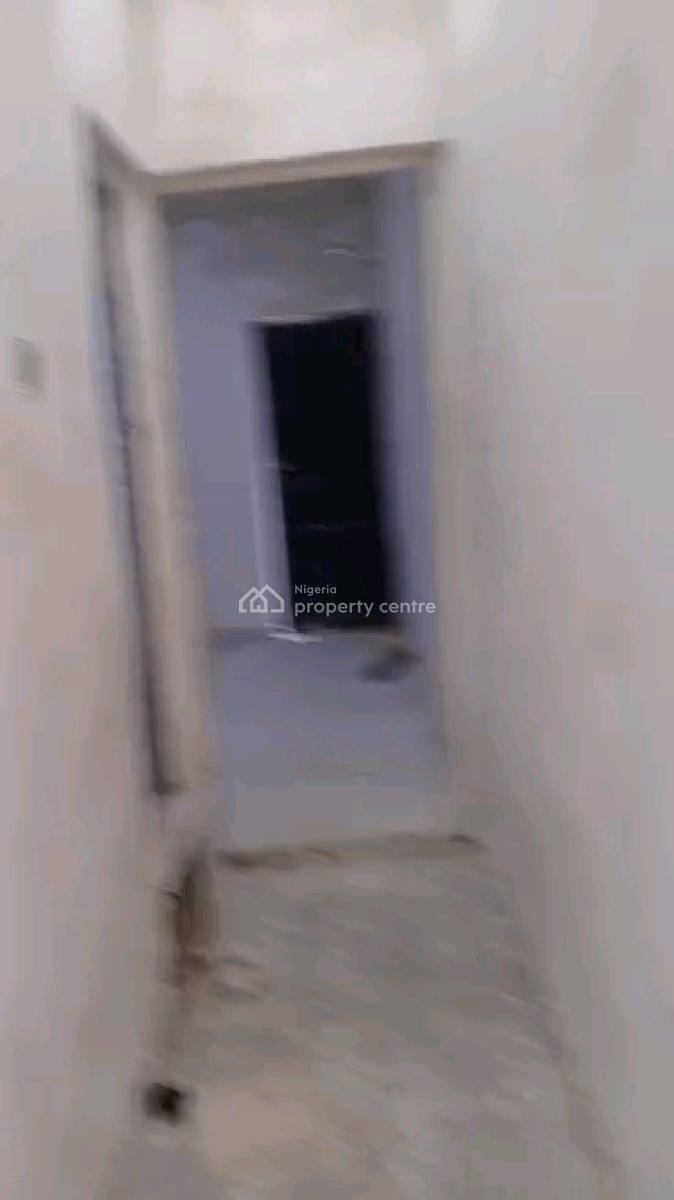 Standard  Mini Flat with  Pop, Car Park, and Kitchen Cabinet, Onike, Yaba, Lagos, Mini Flat (room and Parlour) for Rent