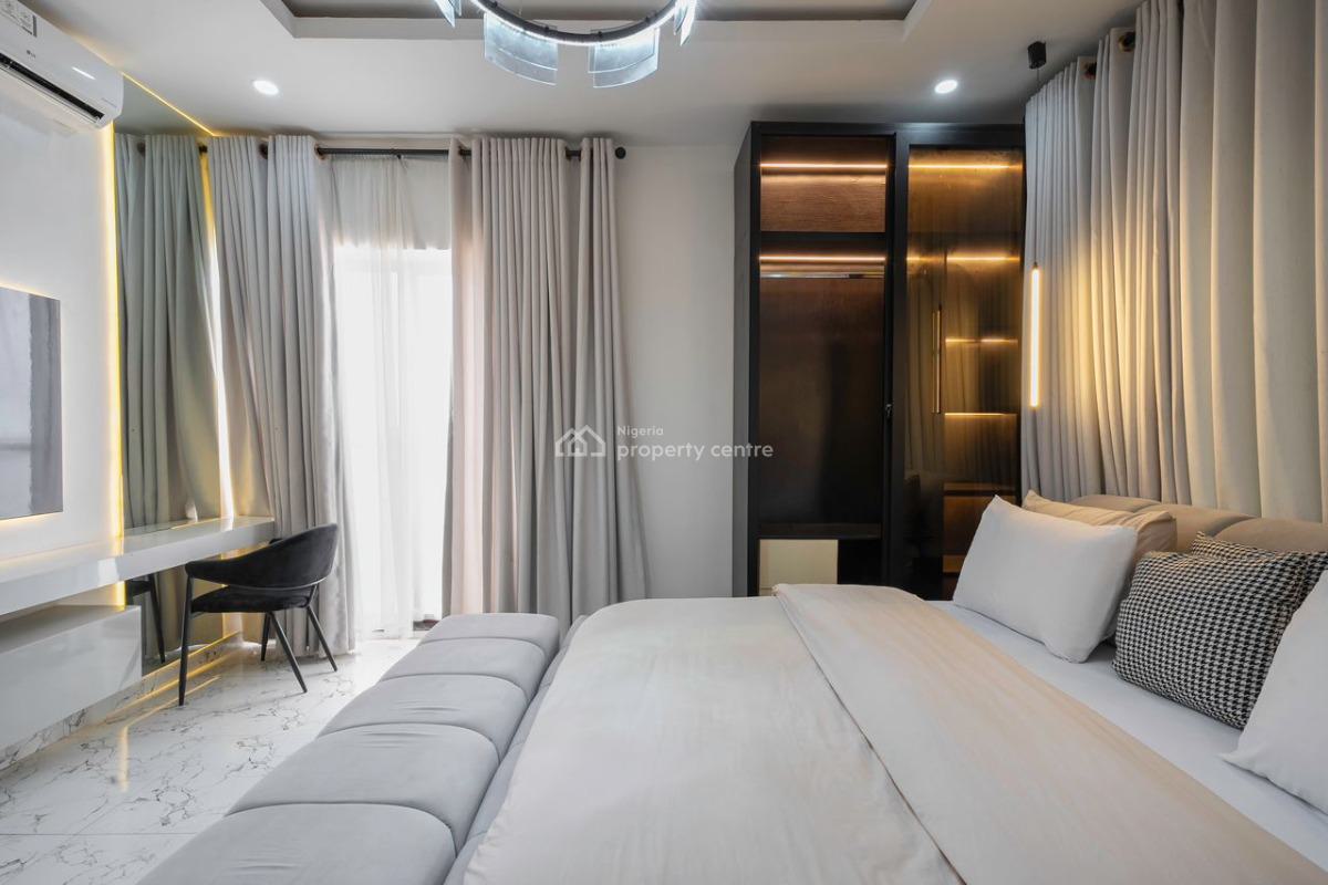 Cozy 2 Bedroom with Swimming Pool and Gym, Ikate, Lekki, Lagos, Flat / Apartment Short Let