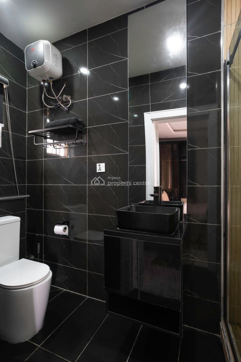 Cozy 2 Bedroom with Swimming Pool and Gym, Ikate, Lekki, Lagos, Flat / Apartment Short Let