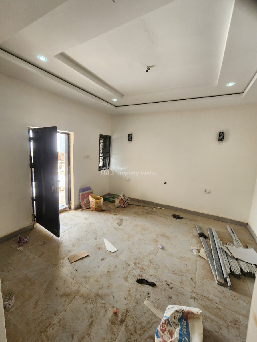 Luxury Two Bedroom Block of Flat, News Enginerring, Dawaki, Gwarinpa, Abuja, Flat / Apartment for Rent