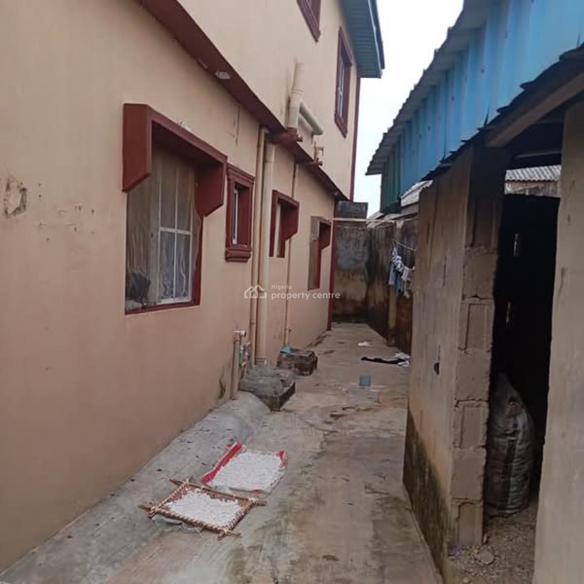 Block of 8 Units 2 Bedroom & Mini Flats, Magboro, Ogun, Block of Flats for Sale