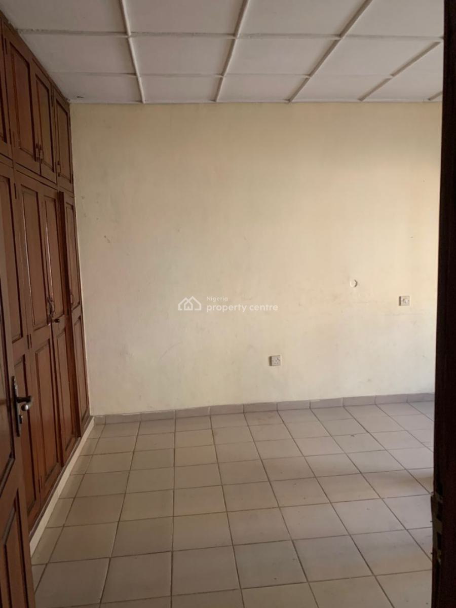 Spacious 4 Bedroom Duplex, Semi Detached, Gra Phase 1, Magodo, Lagos, Semi-detached Duplex for Rent