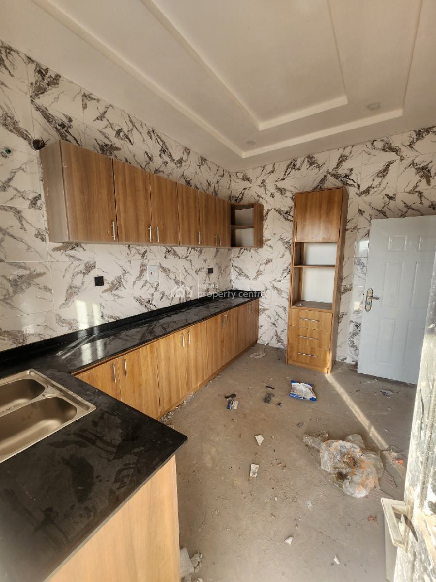 Luxury Two Bedroom Block of Flat, Dawaki District, Dawaki, Gwarinpa, Abuja, Flat / Apartment for Rent