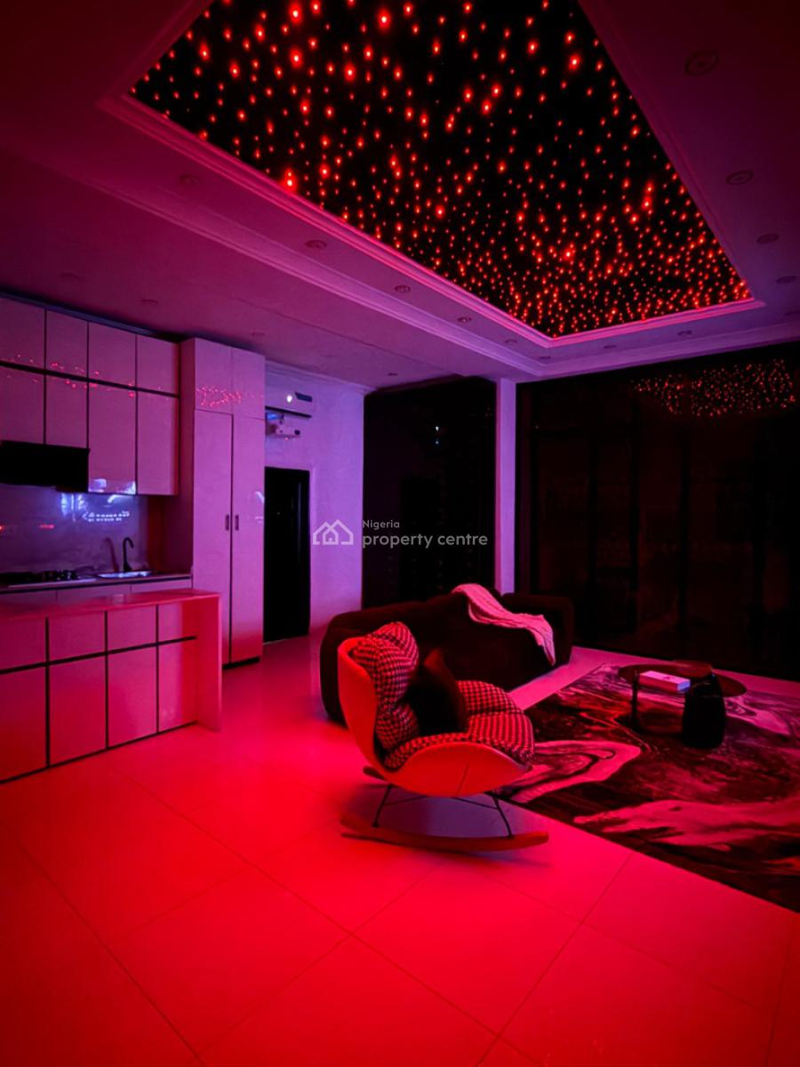 Luxuriously Finished Cinematic 1 Bedroom Apartment, Chevron Drive, Lekki, Lagos, Flat / Apartment Short Let