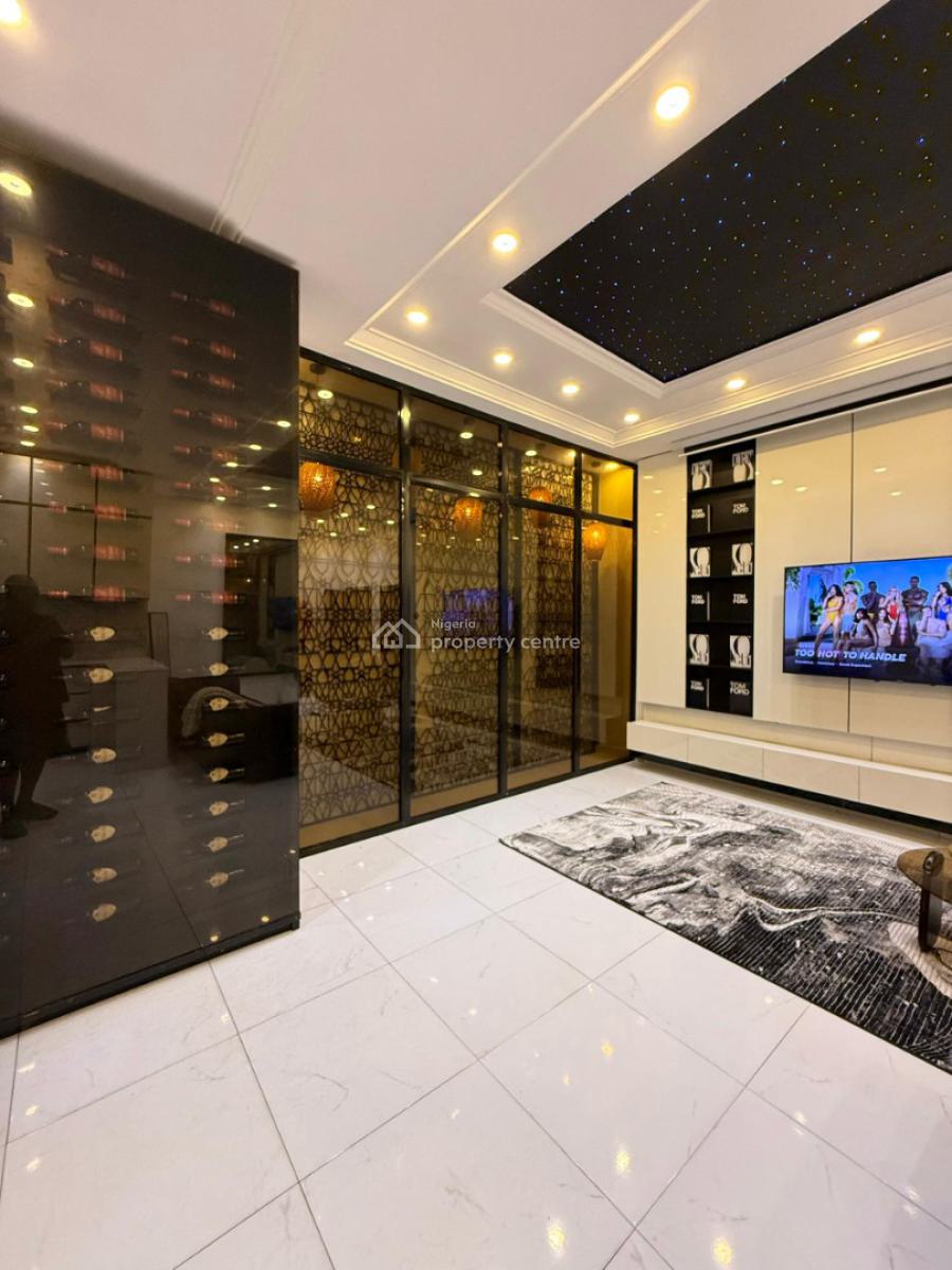 Luxuriously Finished Cinematic 1 Bedroom Apartment, Chevron Drive, Lekki, Lagos, Flat / Apartment Short Let