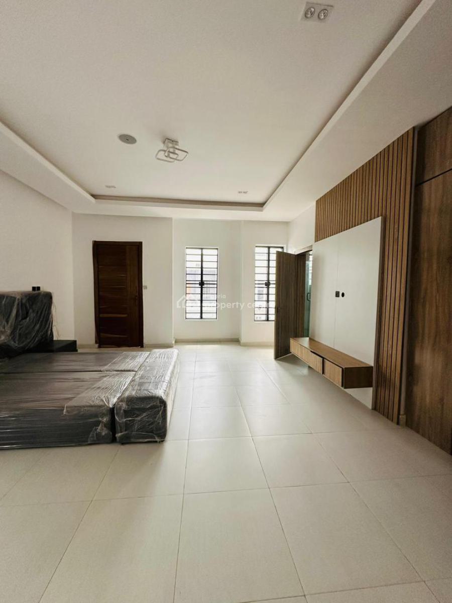 Modestly Built 4 Bedroom Semi Detached Duplex with Bq, Vgc, Lekki, Lagos, Semi-detached Duplex for Sale