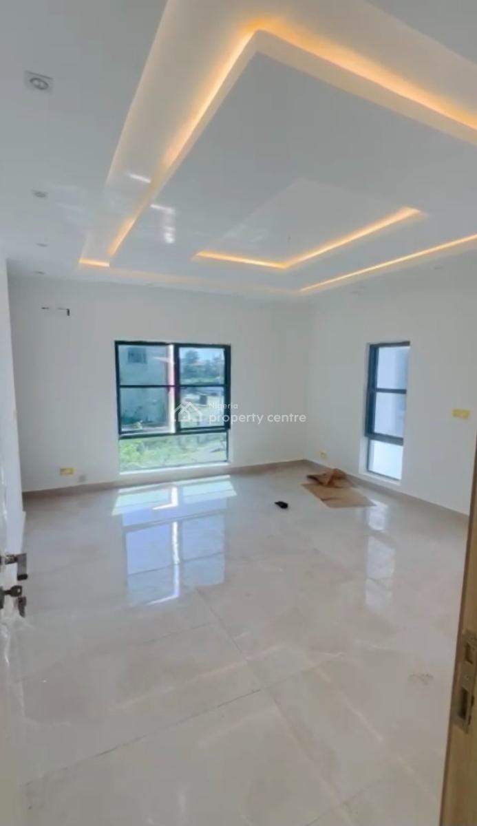 5 Bedroom Detached Duplex with 2 Rooms Boys Quarters & Swimming Pool, Lekki Phase 1, Lekki, Lagos, Detached Duplex for Sale