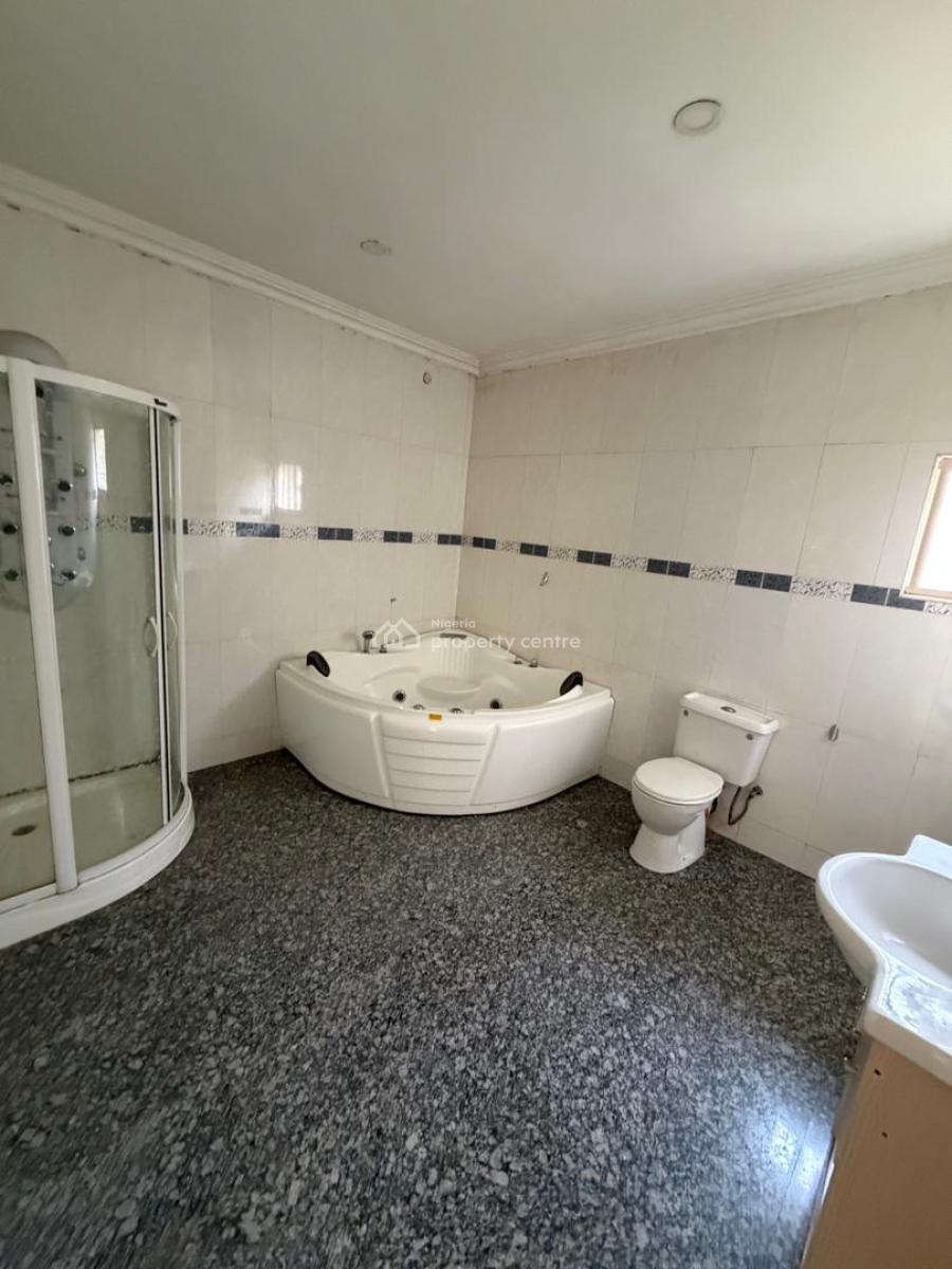 Exclusive 6 Bedroom Detached Duplex with 3 Rooms Bq, Maitama District, Abuja, Detached Duplex for Rent