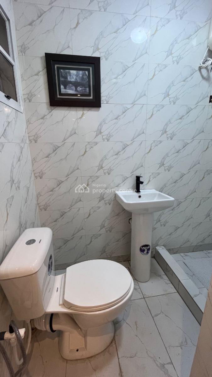 1 Bedroom Luxury Apartment, 8c Olukole Close, Off Ajao Road, Surulere, Lagos, Flat / Apartment Short Let