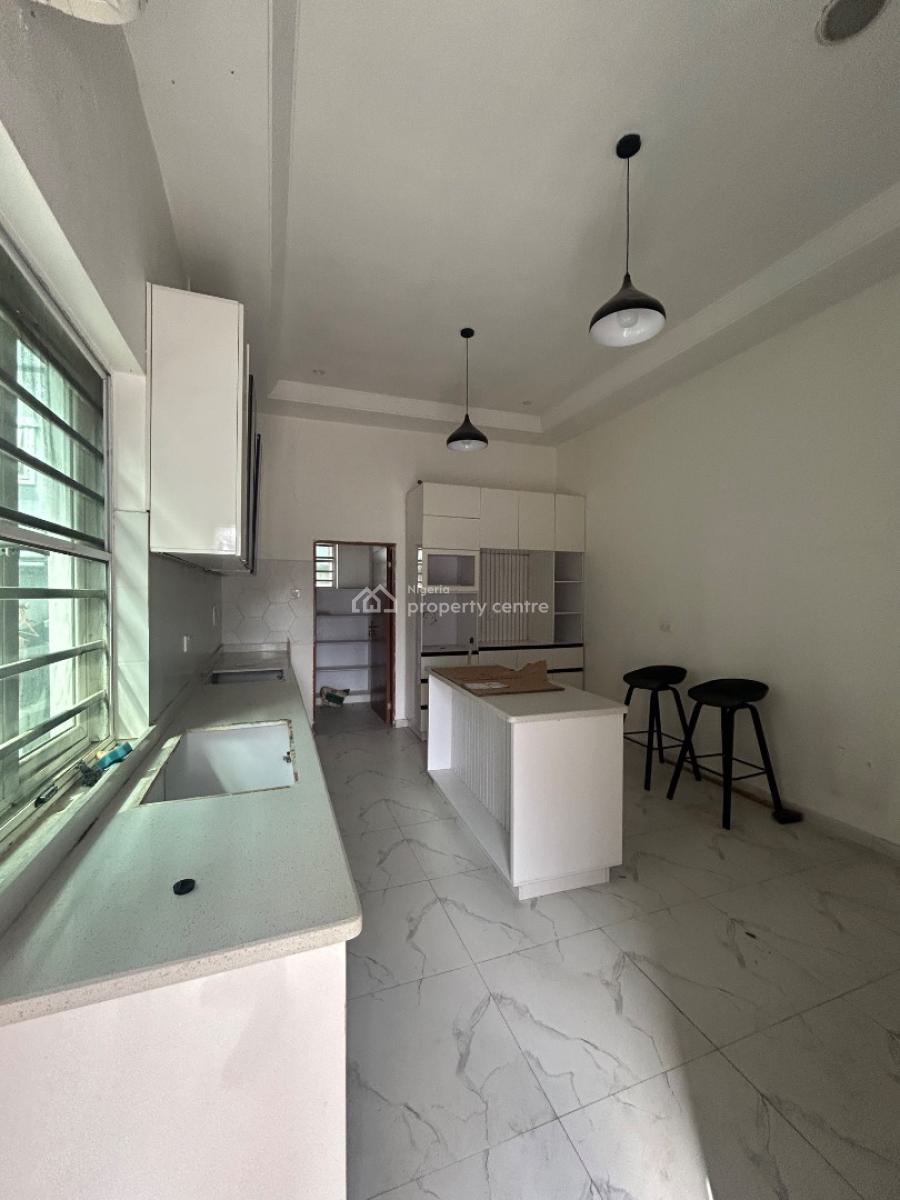 Well Maintained Four Bedroom Semi Detached House, Osapa, Lekki, Lagos, Semi-detached Duplex for Rent