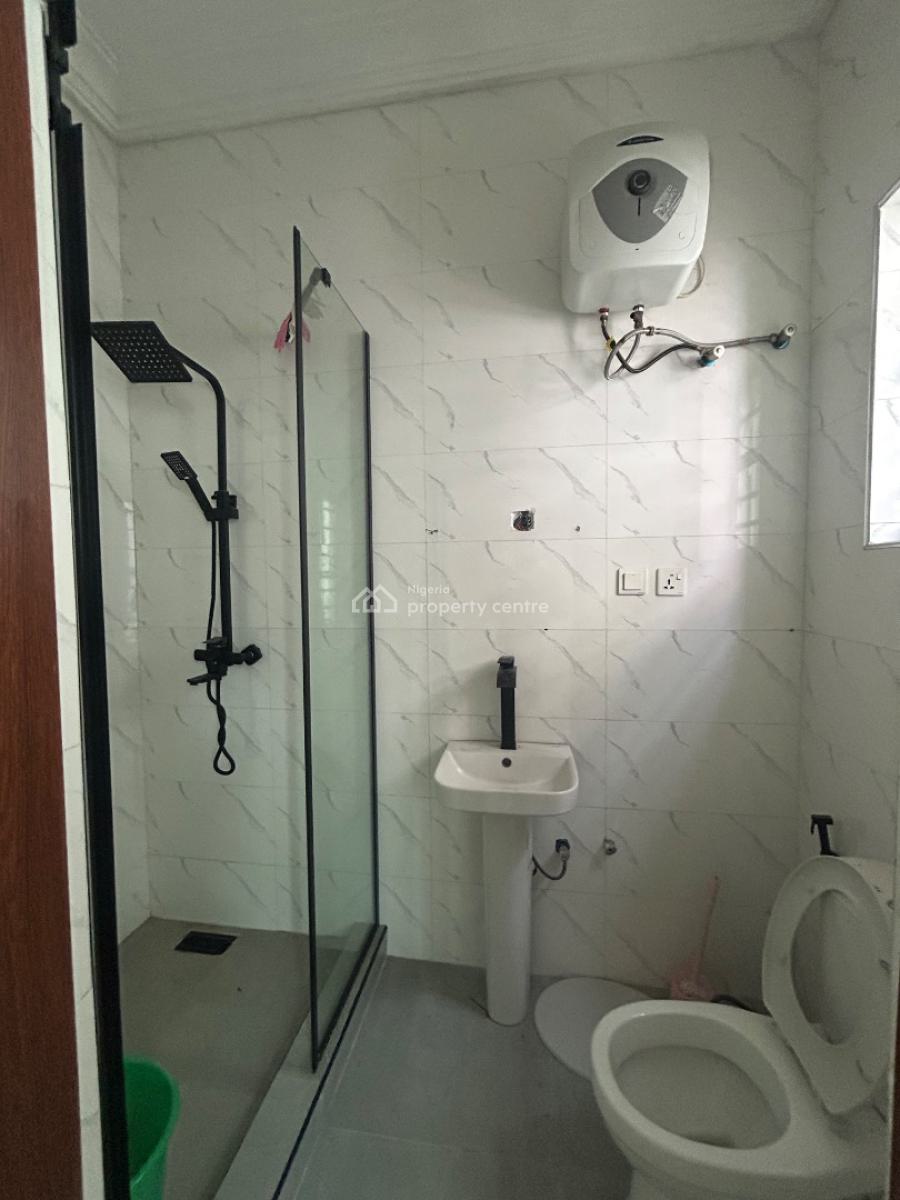 Well Maintained Four Bedroom Semi Detached House, Osapa, Lekki, Lagos, Semi-detached Duplex for Rent