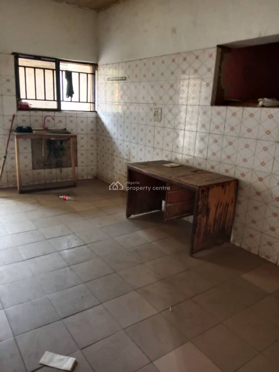 4 Bedrooms Bungalow+ Roms Bq, Navy Estate Karahi, Karshi, Abuja, Detached Bungalow for Sale