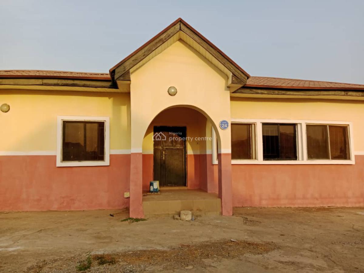 4 Bedrooms Bungalow+ Roms Bq, Navy Estate Karahi, Karshi, Abuja, Detached Bungalow for Sale