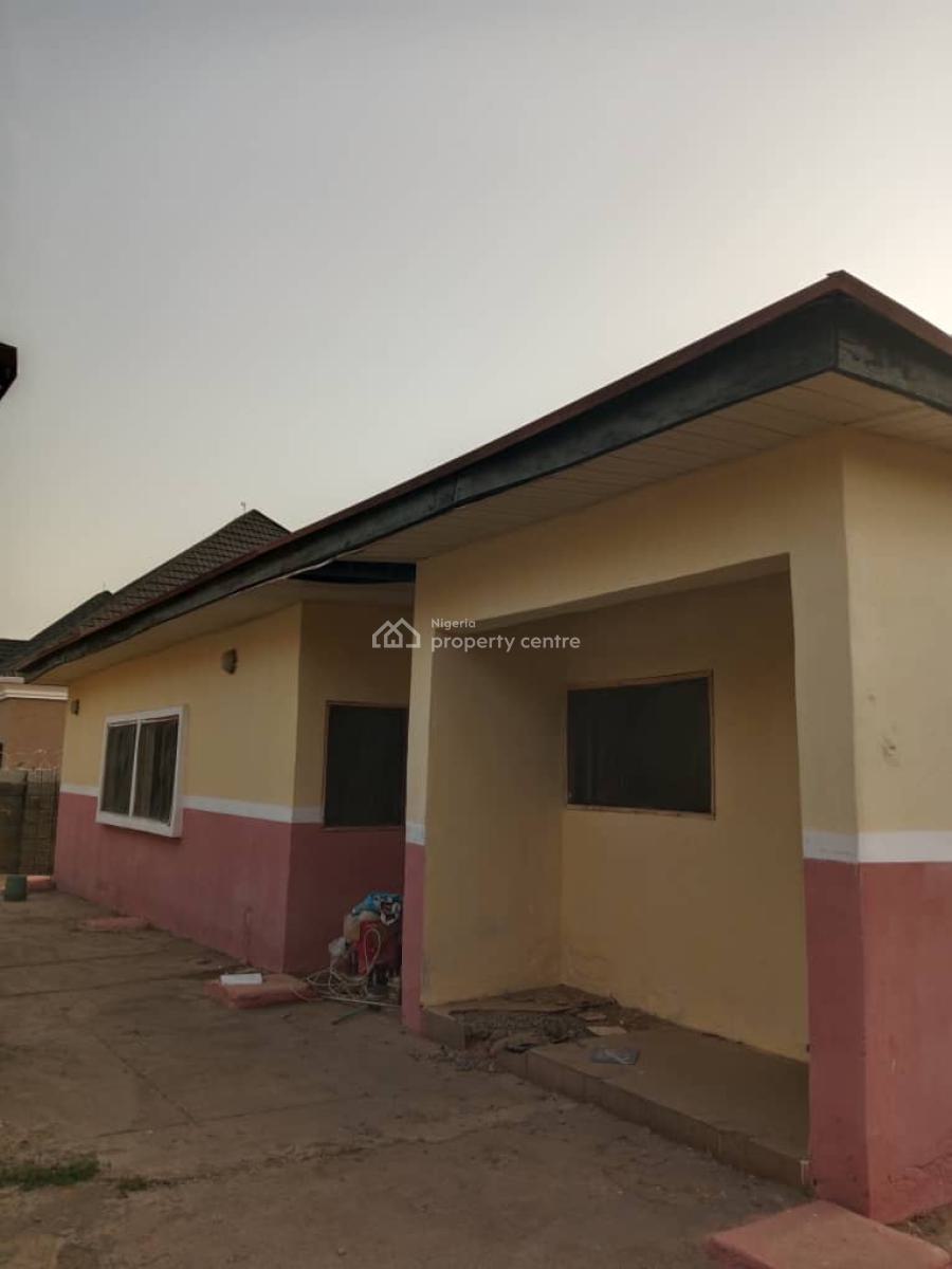 4 Bedrooms Bungalow+ Roms Bq, Navy Estate Karahi, Karshi, Abuja, Detached Bungalow for Sale