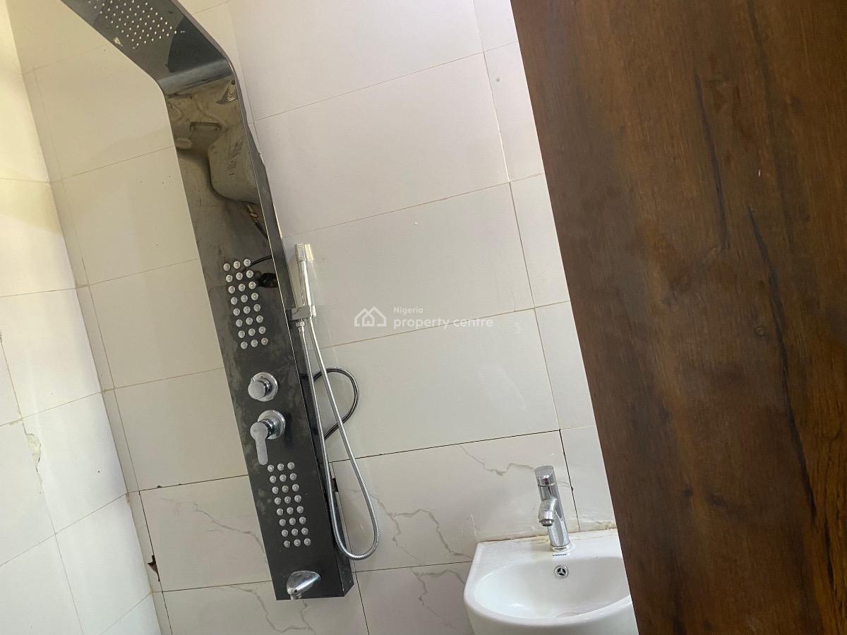 Excellent Spacious Room Self Contain, 1st Avenue, Gwarinpa, Abuja, Flat / Apartment for Rent