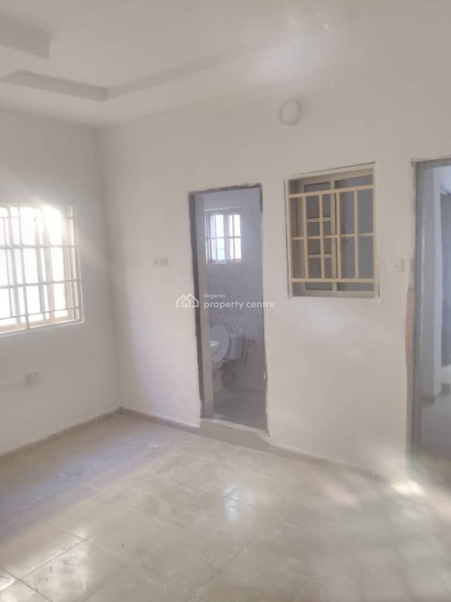 Excellent Spacious Self Contain, 6th Avenue, Gwarinpa, Abuja, Self Contain (single Rooms) for Rent