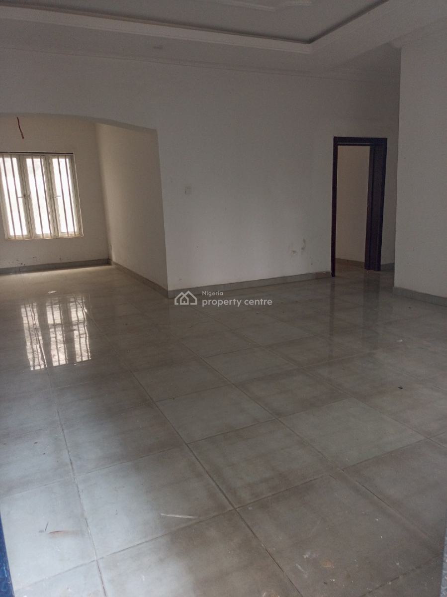 Well Maintained 3 Bedroom Apartment with Bq, Idado, Lekki, Lagos, Flat / Apartment for Sale
