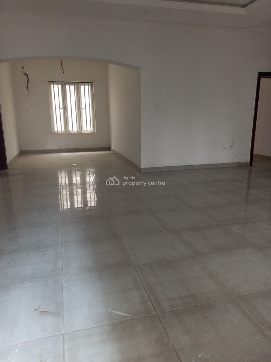 Well Maintained 3 Bedroom Apartment with Bq, Idado, Lekki, Lagos, Flat / Apartment for Sale
