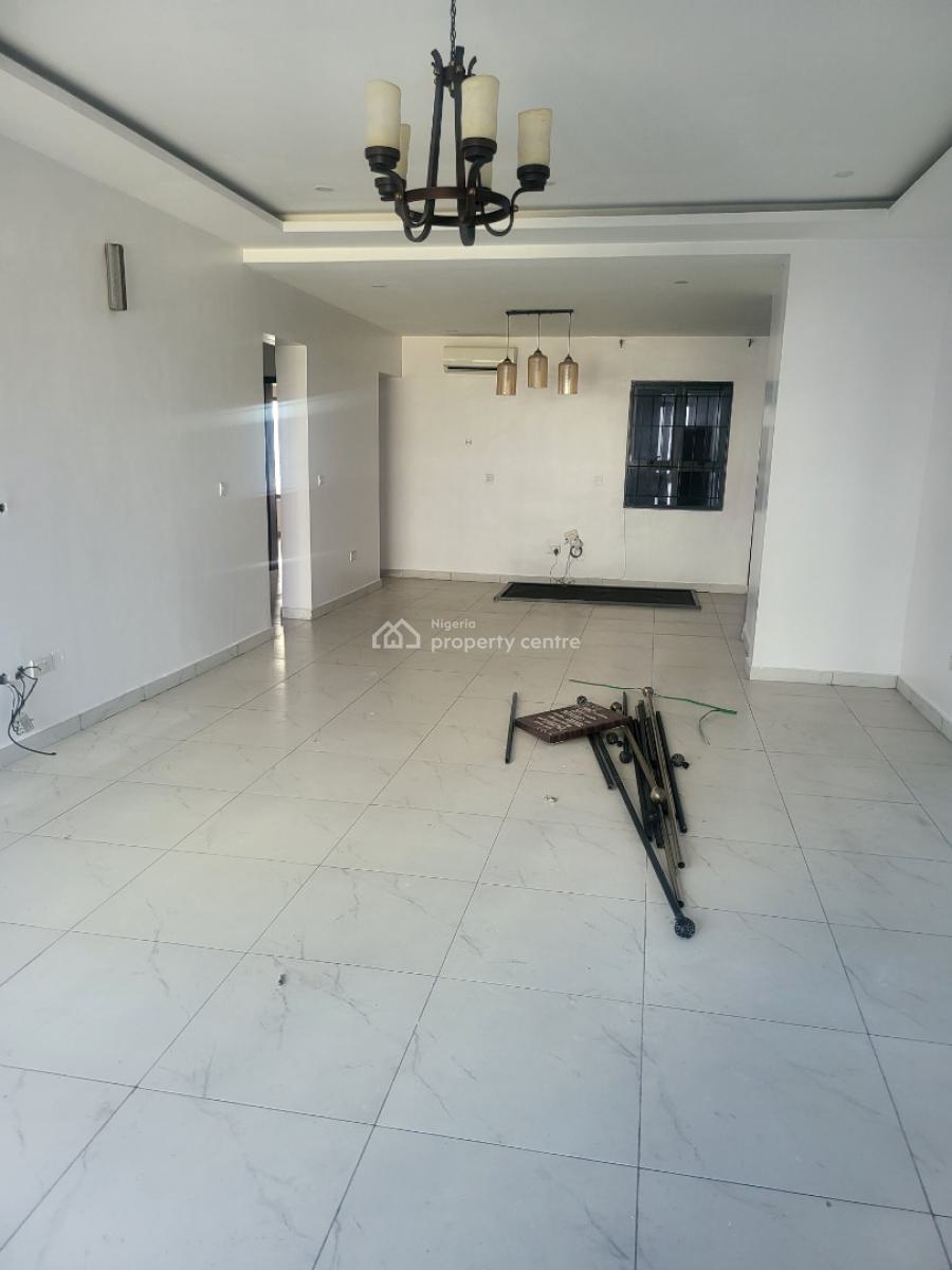 Luxury 3 Bedroom Flat with Bq, Central Lekki Estate, Lekki Phase 1, Lekki, Lagos, Flat / Apartment for Rent