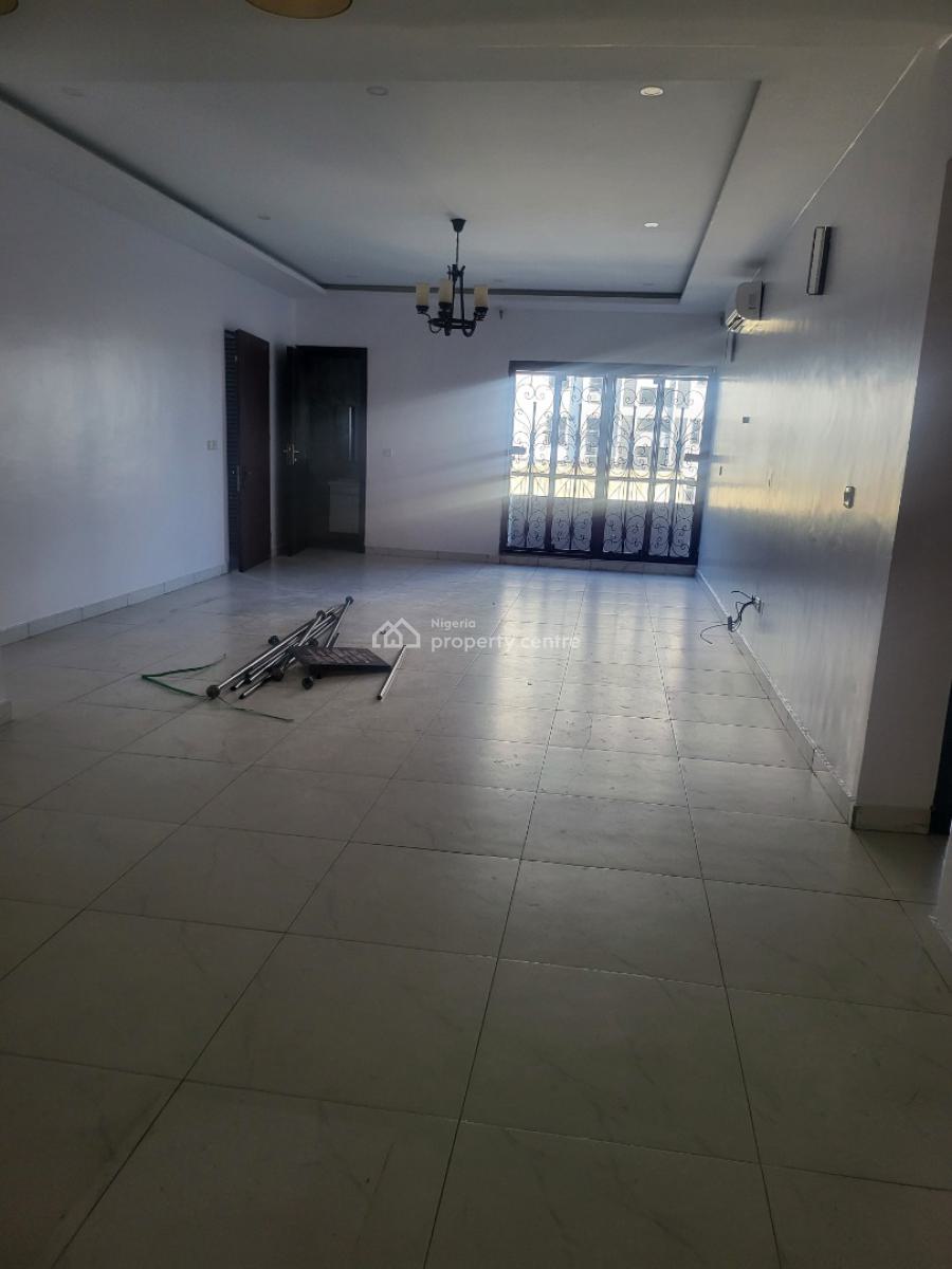 Luxury 3 Bedroom Flat with Bq, Central Lekki Estate, Lekki Phase 1, Lekki, Lagos, Flat / Apartment for Rent