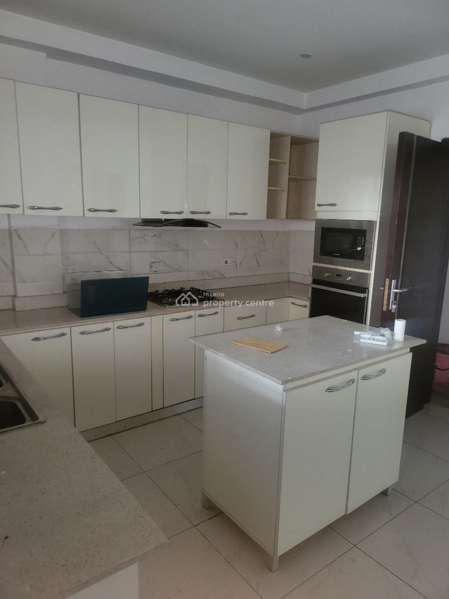Luxury 3 Bedroom Flat with Bq, Central Lekki Estate, Lekki Phase 1, Lekki, Lagos, Flat / Apartment for Rent