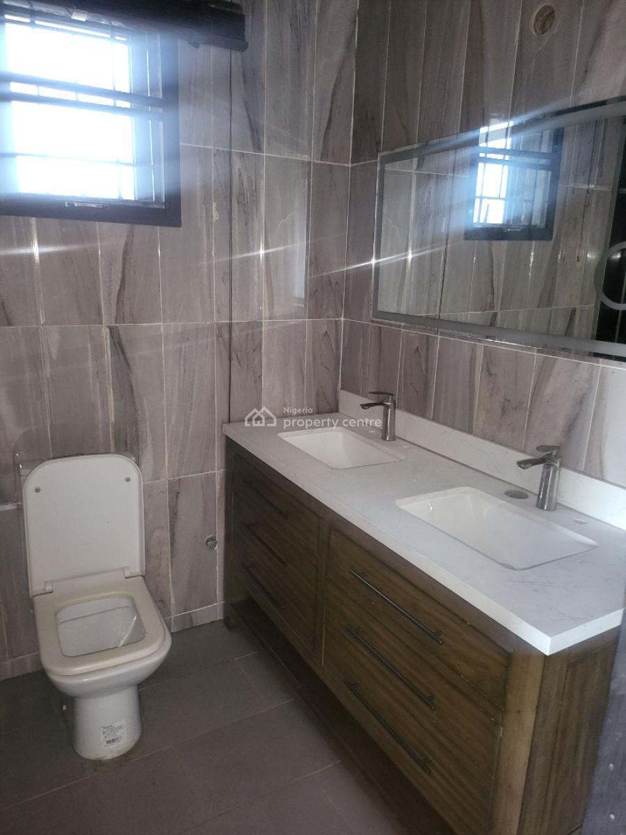 Luxury 3 Bedroom Flat with Bq, Central Lekki Estate, Lekki Phase 1, Lekki, Lagos, Flat / Apartment for Rent