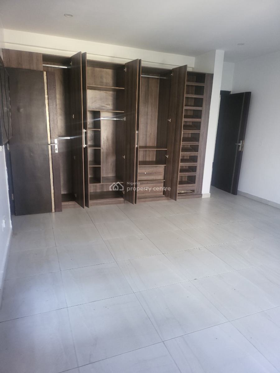 Luxury 3 Bedroom Flat with Bq, Central Lekki Estate, Lekki Phase 1, Lekki, Lagos, Flat / Apartment for Rent