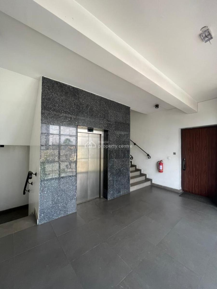 Luxury 3 Bedroom Flat with Bq, Central Lekki Estate, Lekki Phase 1, Lekki, Lagos, Flat / Apartment for Rent